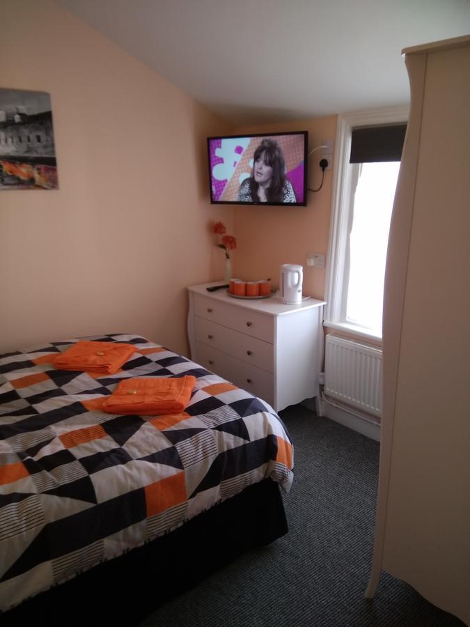 The Castleton Bed & Breakfast Blackpool Ngoại thất bức ảnh